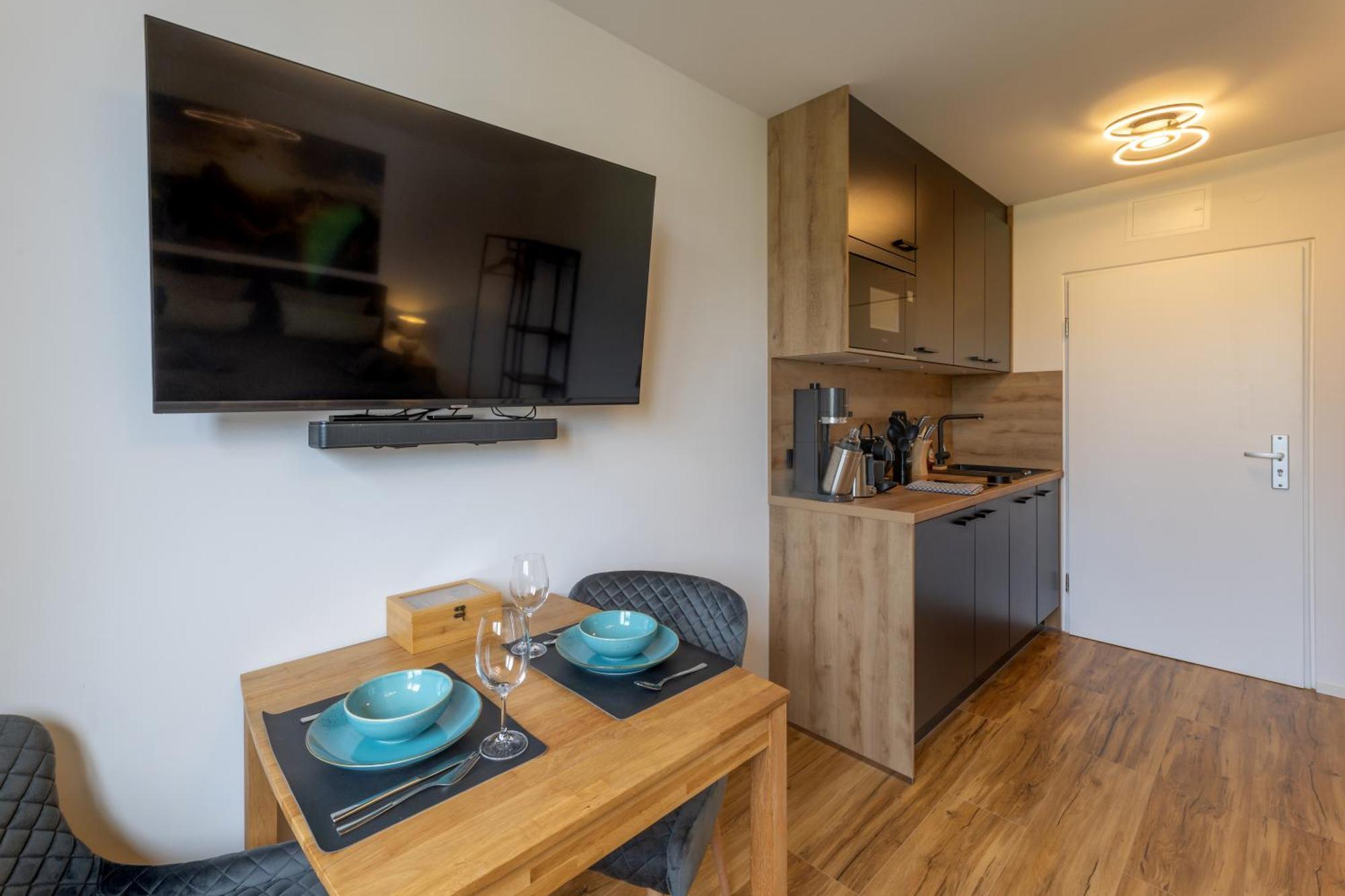 Sweethome - Super Zentral Und Modern, Kueche, Wifi Munique Exterior foto